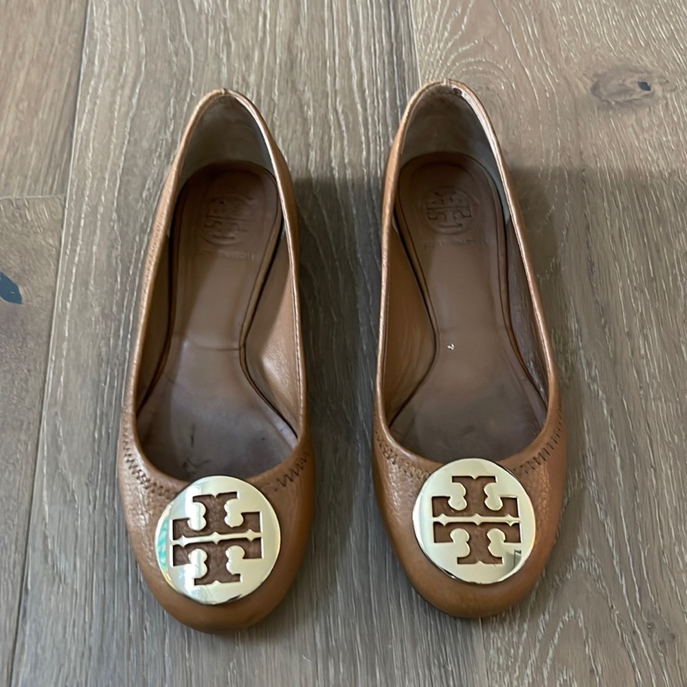 Tory Burch Reva Flats - size 5.5